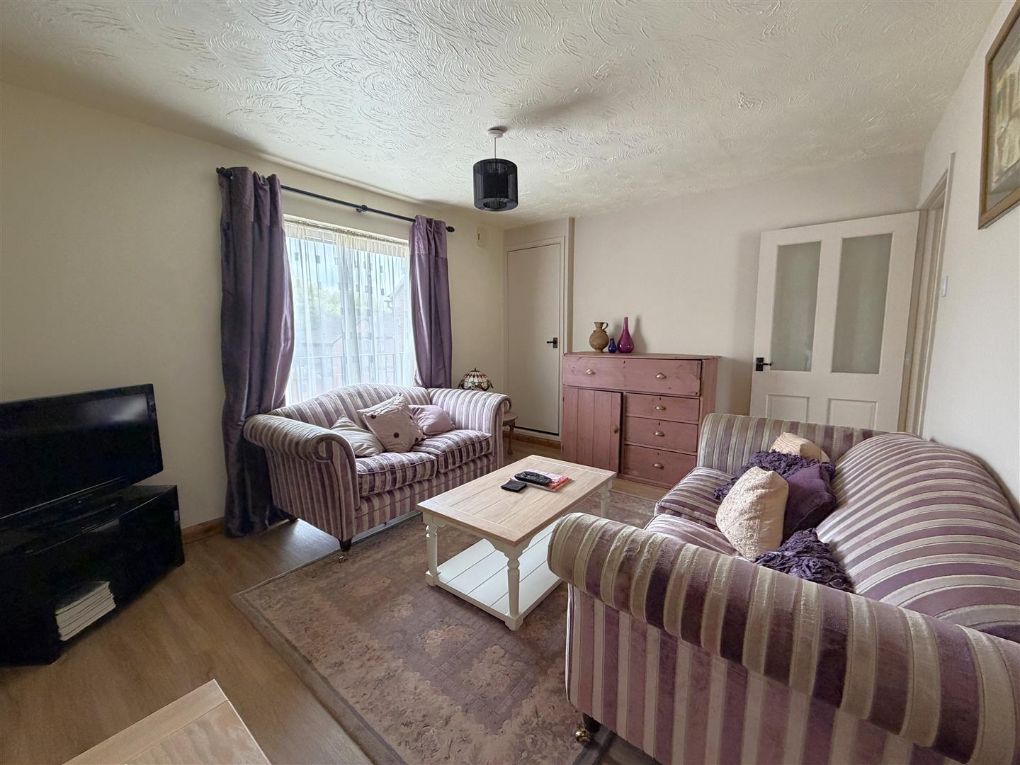 Hollybush Close, 
